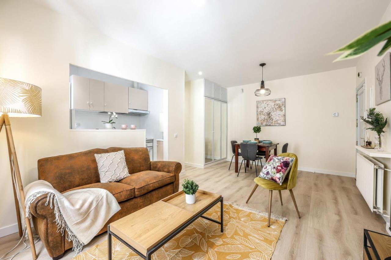 Tirso De Molina Apartment Madrid Exterior photo